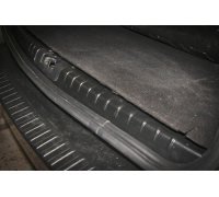 Накладка в проем багажника Yuago АртФорм для Renault Duster 2012- (в т.ч. рестайлинг)