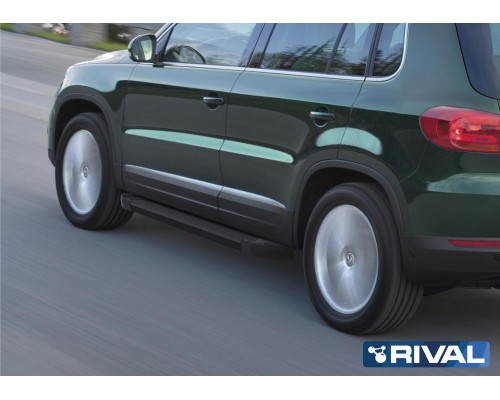 Пороги алюминиевые Rival "Black" для Volkswagen Tiguan 2007-2017
