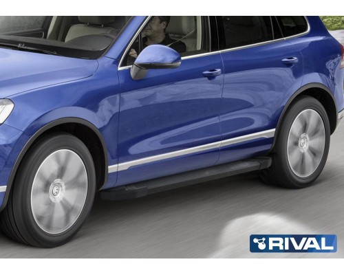Пороги алюминиевые Rival "Black" для Volkswagen Touareg 2010-2018